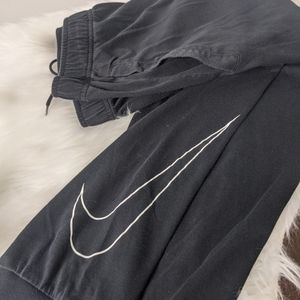 NIKE DRI FIT SZ M BLACK CUFFED SWEATS WITH SWOOSH